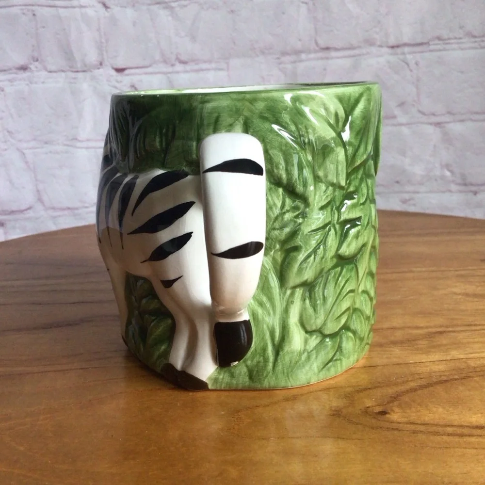Vintage Rare Lillian Vernon Majolica Mug with Zebra Design - 1970’s - Picture 4 of 6